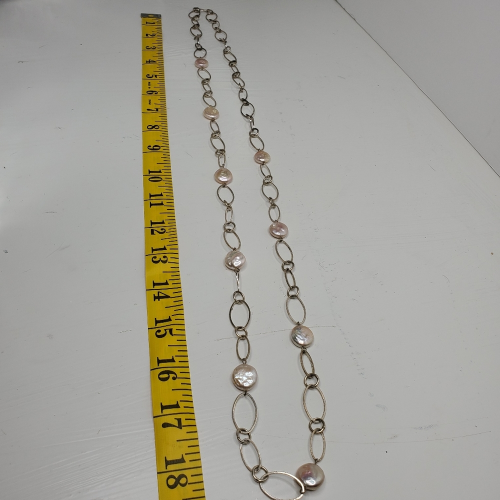 Pale Pink Freshwater Pearl Silver Loop Necklace - Picture 5 of 7